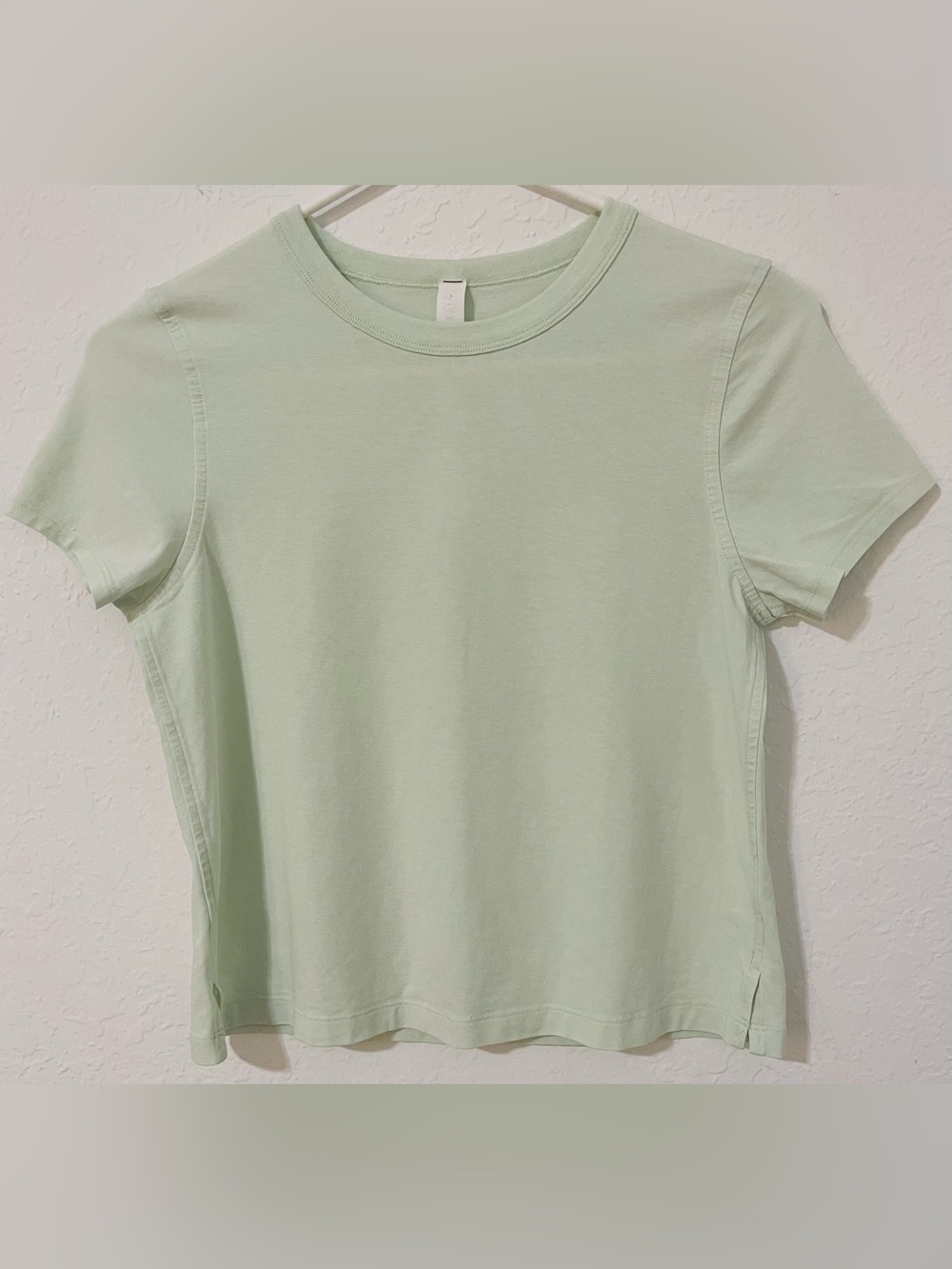 Lululemon Classic Crewneck Women’s Tee in Light Mint